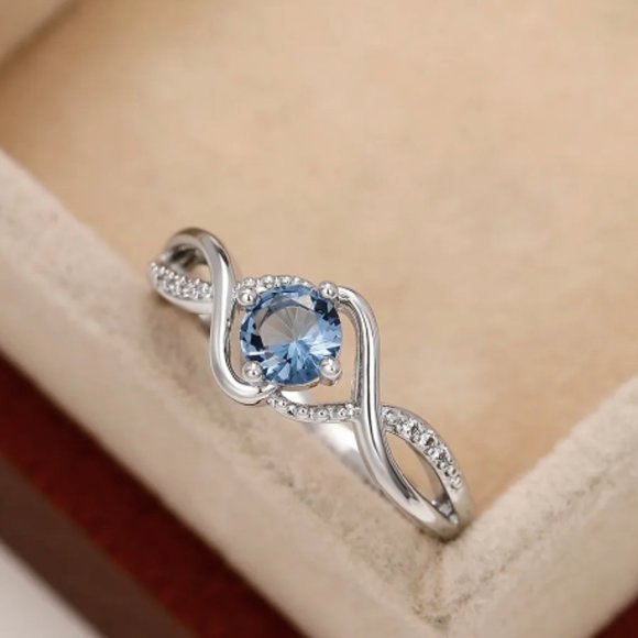 Modern Design Women's Wedding Ring - Charming Blue Cubic Zirconia High-Quality - Picture 2 of 5